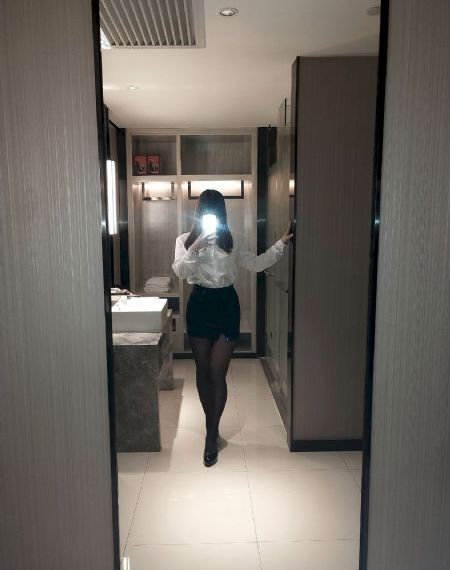 房间里的日本女人_BD英语HD高清在线观看