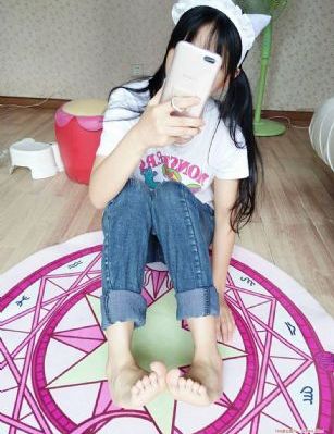 脸对脸背靠背_超清HD在线观看