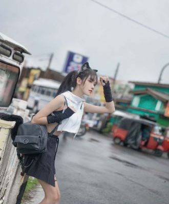 他揉捏她两乳不停呻吟a视频_1080免费观看